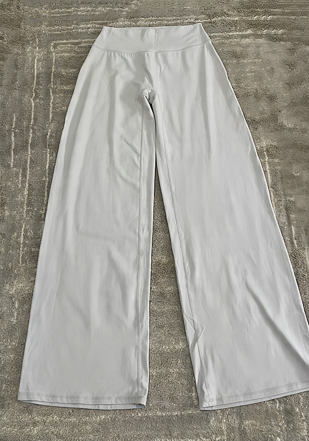 ATHYM Active beige