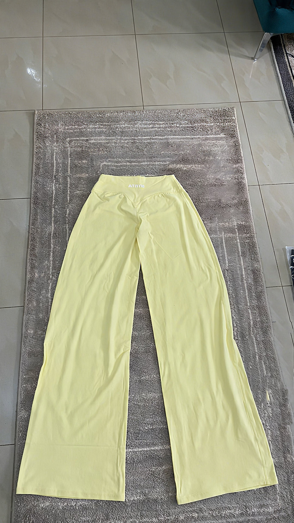ATHYM Active yellow