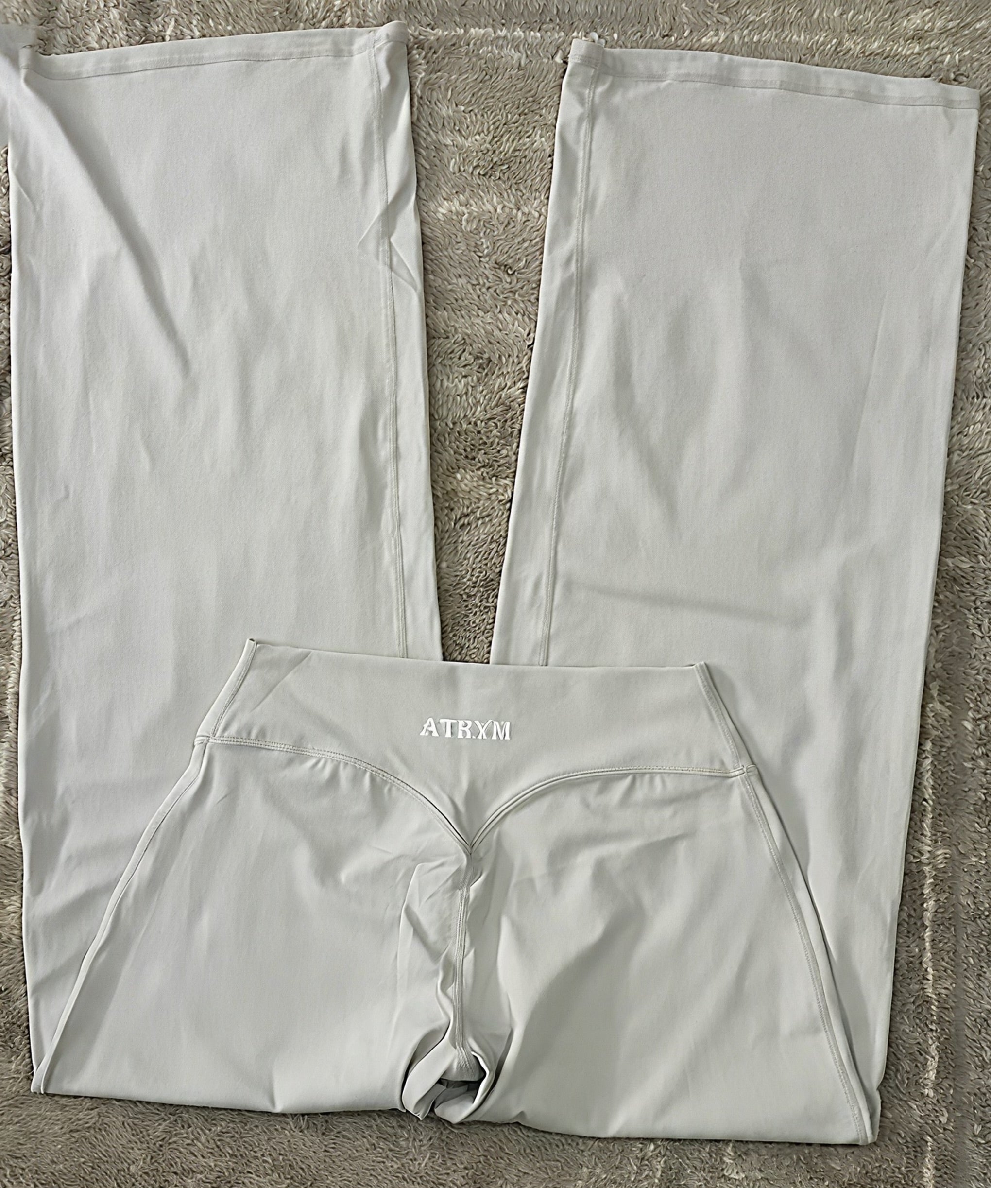 ATHYM Active beige